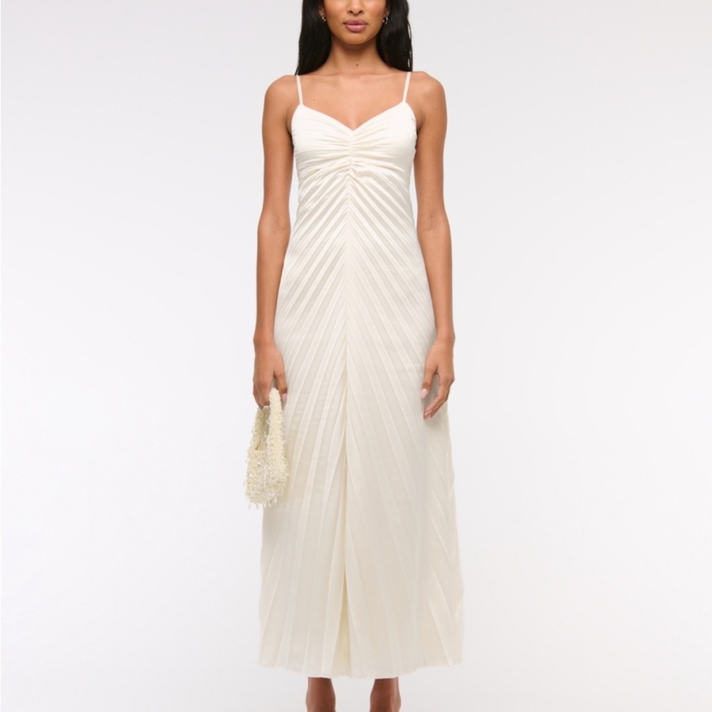 Abercrombie & Fitch Elegant White Maxi Dress